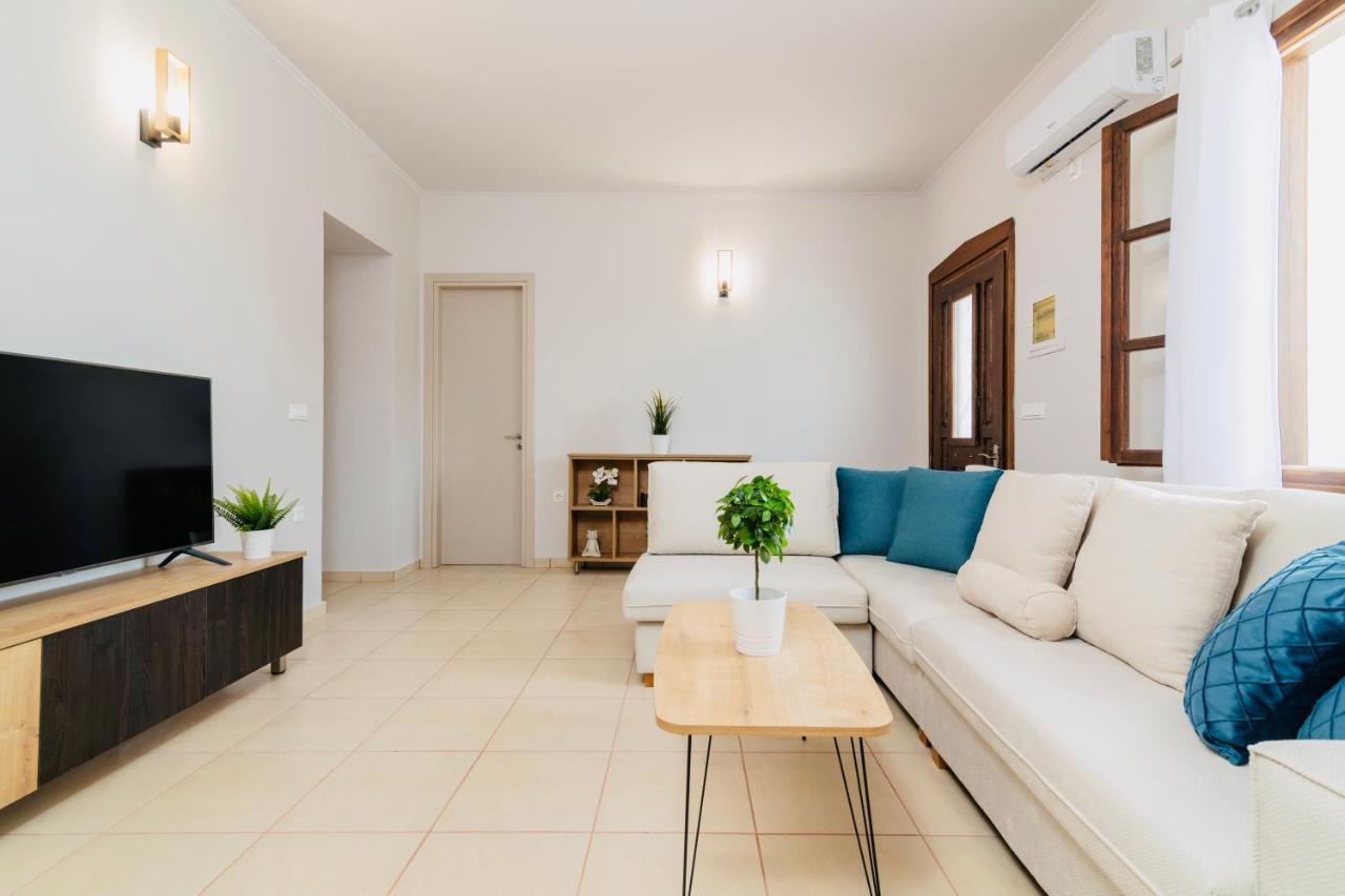 Astoria Villa